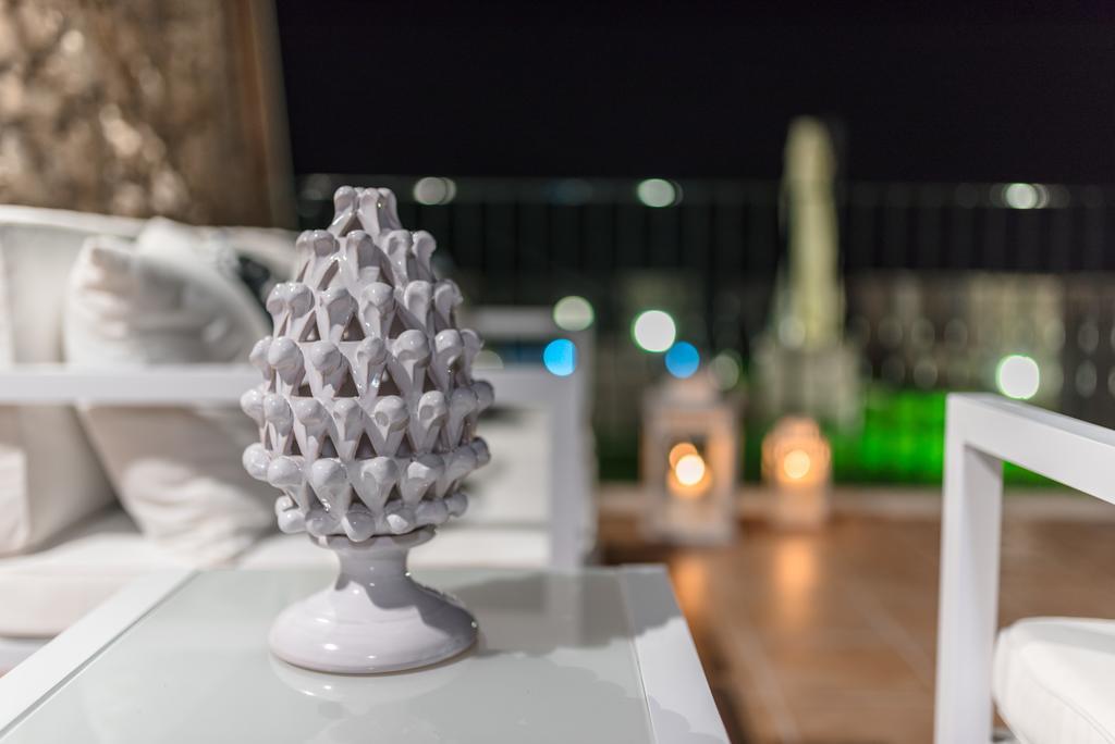 Sparviero Luxury Suites ตาออร์มินา ภายนอก รูปภาพ